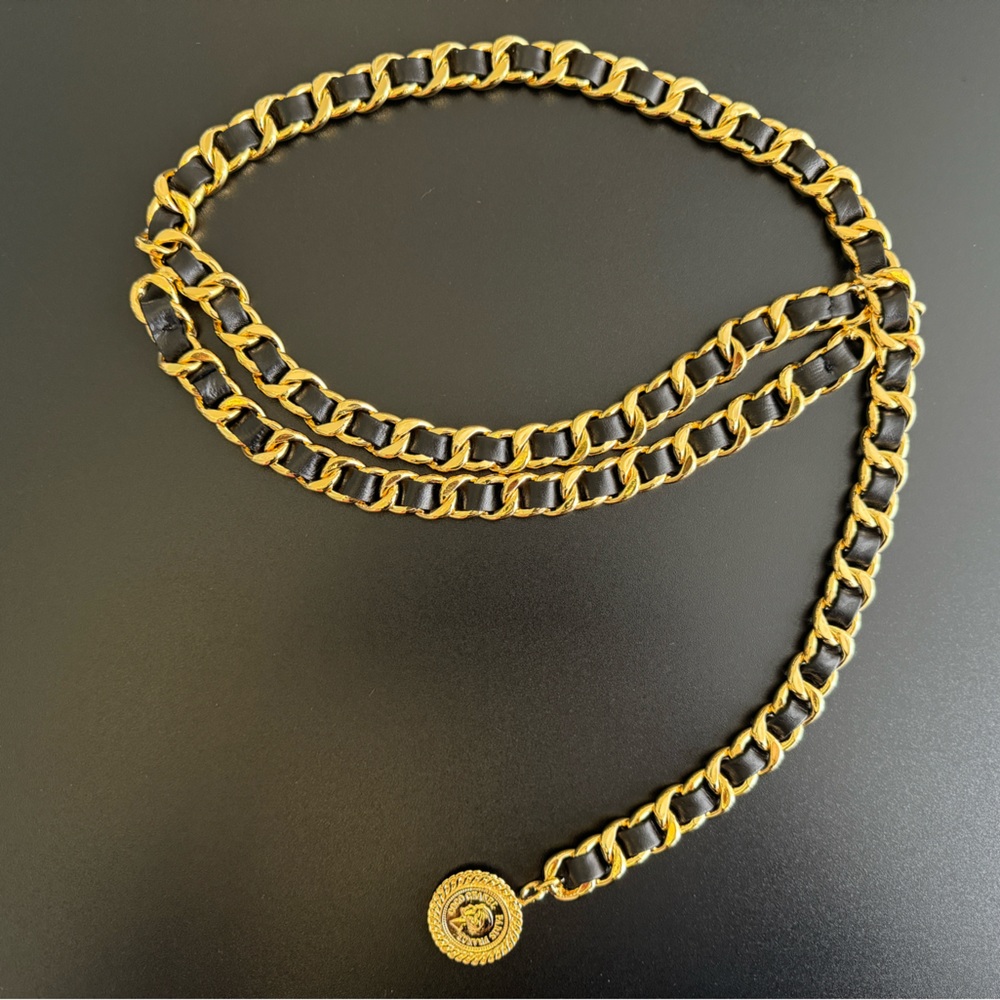 ❗️RESERVED MARIA❗️LOT 391 RUNWAY COLLECTINBLE 24Kgold plated Chanel runway 35 in